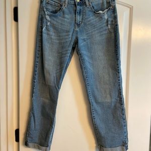 Levi slim mid-rise boyfriend jeans (stretch)